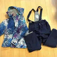 美品　子ども用スキーウェア 上下セット
