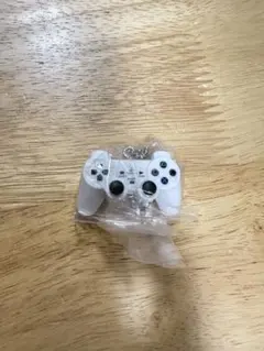 ゲームコントローラー キーホルダー ホワイト