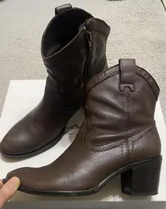 JOHNNY MOKE  LONDON ジェイエムバイジョニーモークロンドン