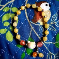 猫型チャーム付き天然石ブレスレット