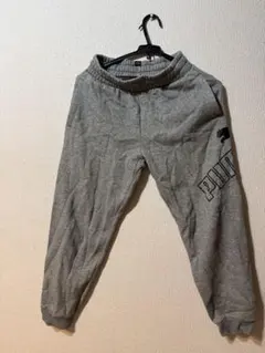 PUMA グレー スウェットパンツ