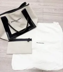 ※最終値下げ　BALENCIAGA キャンパス生地　トートバッグ 保存袋ポーチ付のサムネイル