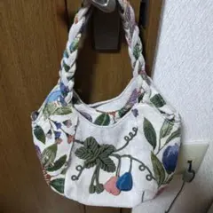 Item thumbnail for item f9acc0da-11d2-4d9a-88c3-41431b49444b