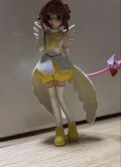 カプセルトイ　カードキャプターさくら フィギュア 王冠付き