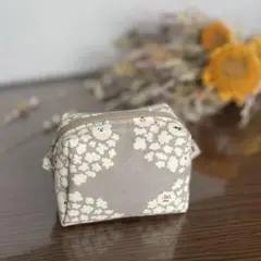 ＊ポップコーン犬のふわふわポーチ＊