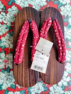 特売✩下駄 ゲタ　one size 赤　red woman　ユニクロ　レディース