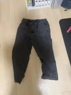 GU ダークグレー デニムパンツ