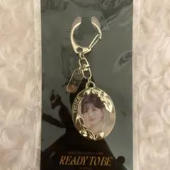 TWICE READY TO BE IN JAPAN　フォトキーホルダー　モモ