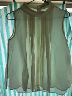 MARNI×UNIQLO ホワイト ノースリーブ シャツ