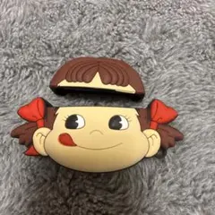 AirPodsProイヤホンケース ペコちゃんデザインのサムネイル