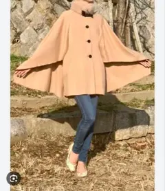 美品　ランバンオンブルー　ベージュ ケープコート ファー付き