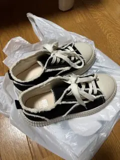 2026年最新】フリンジスニーカーの人気アイテム - メルカリ