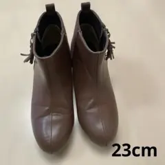 Item thumbnail for item 892e5d90-3e74-447d-936e-8af979837530