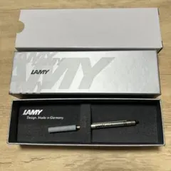 Item thumbnail for item 11396fdd-61b3-4e84-bff6-513b8c2af077