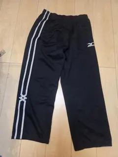 Mizuno 黒 ジャージパンツ サイドストライプ