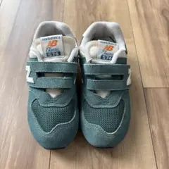 New Balance 574 グリーンスニーカー 17.5センチ