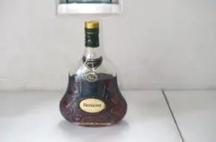 【正規輸入品】ヘネシー XO コニャック 金キャップ 700ml バイセル公式】ヘネシー Hennessy XO 金キャップ クリアボトル