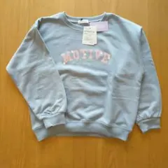 新品タグ付き ピンクラテ ロゴ スウェット トレーナー 水色 140