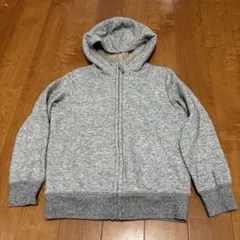【美品】UNIQLOグレーモコモコパーカー 130
