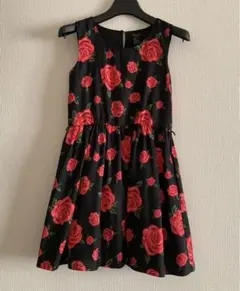 Forever21 ローズ柄　ノースリーブワンピース 130 バラ