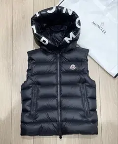 2025年最新】moncler ベストの人気アイテム - メルカリ