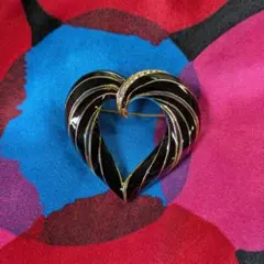 retro heart ブローチ ゴールド キッチュ 古着屋 y2k パーティのサムネイル