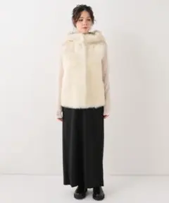 専用　カールドノフュー　フード付きムートンジレ