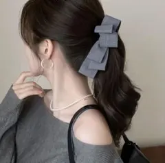 グレー リボン型 ヘアクリップ　13cm