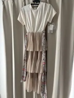 2026年最新】garden party ruffled midi dressの人気アイテム - メルカリ