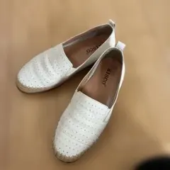 KISCO・ホワイト パンチングレザースリッポン 靴23.5cmのサムネイル