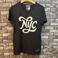 アディダス Tシャツ NYC ロゴ レディース 黒 Mのサムネイル