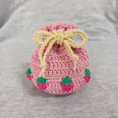 いちご　巾着　ミニ巾着　ポーチ　編み物　ハンドメイド　かぎ編み