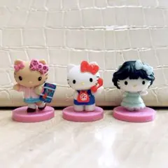 HelloKittyコラボレーションチョコエッグ　3体セット