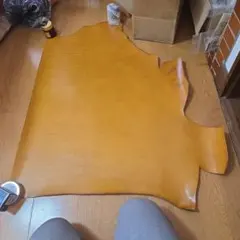 ルガトーレザー　　A4サイズ　約６枚分位　厚み約1.5ミリ前後　送料着払い