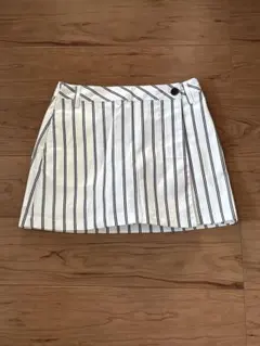 ホワイトストライプのキュロット