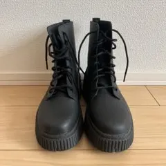 厚底レースアップブーツ ブラック　PUMA