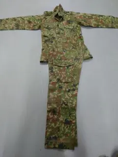 迷彩戦闘服セット（ジャケット・パンツ）