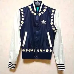 adidasoriginals×PHARRELL WILLIAMS 花刺繍