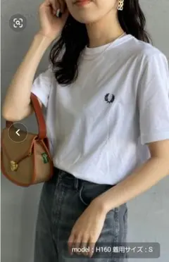 お値下げ！！FRED PERRY ホワイト Tシャツ Mサイズ