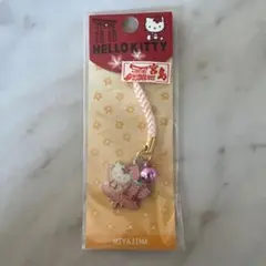 ご当地キティ 宮島 ぬいぐるみ キーホルダー ご当地キティ 宮島限定 キラキラもみじキーホルダー - メルカリ