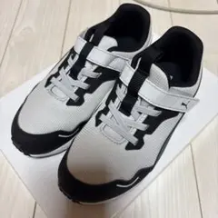 PUMA キッズ用男の子ジュース19.5㎝