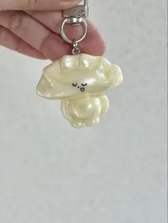 ホワイトオーロラ餃子のキーホルダー