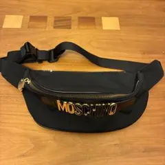 MOSCHINO モスキーノ ボディバッグ ウエストバッグ ゴールド金具ロゴ