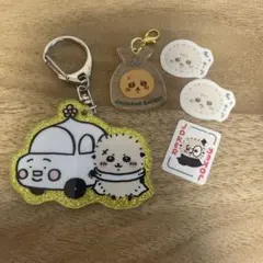 ちいかわ　ラメアクリルキーホルダー　　ちいかわベーカリー　ラッコ　おまけ付き