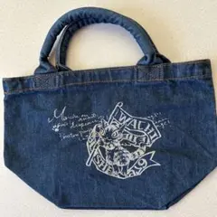 Item thumbnail for item 98adfd38-2986-47db-baad-4db4a5c50db5