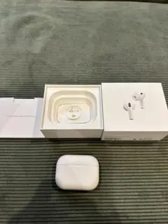 AirPods Pro 3 本体 充電ケース付き　左耳のみ損傷新品購入後２週間