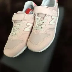 New Balance ピンク スニーカー23.0