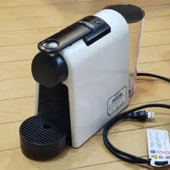 ネスプレッソ エッセンサミニ D30 ホワイト 0.6L コンパクト 軽量