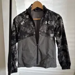 Under Armour ジュニア　ウィンドブレーカー サイズ140