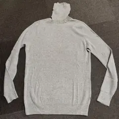 【Burberry】グレー タートルネック セーター
